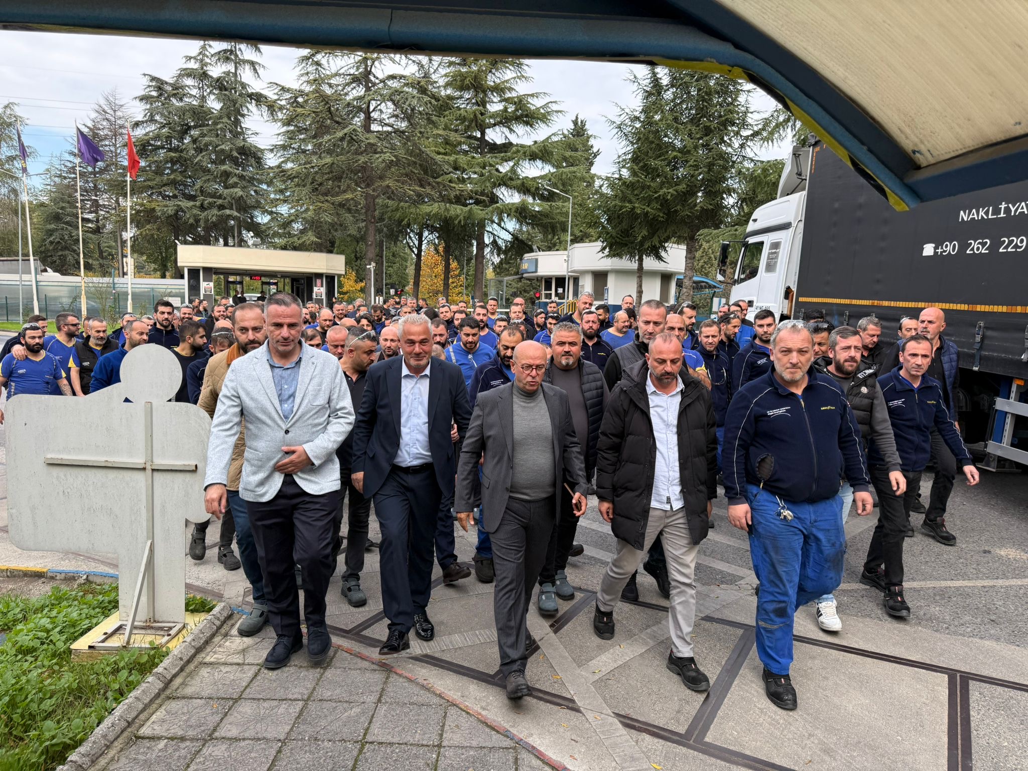 GENEL BAŞKANIMIZ ALAADDİN SARI’NIN SAKARYA ŞUBEMİZE VE GOODYEAR ADAPAZARI İŞYERİNE ZİYARETİ