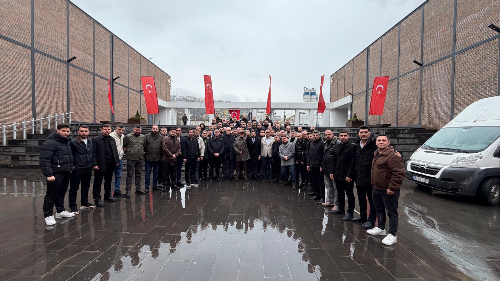 SENDİKAMIZ LASTİK-İŞ KOCAELİ KENT BAYRAMLAŞMASINA KATILDI