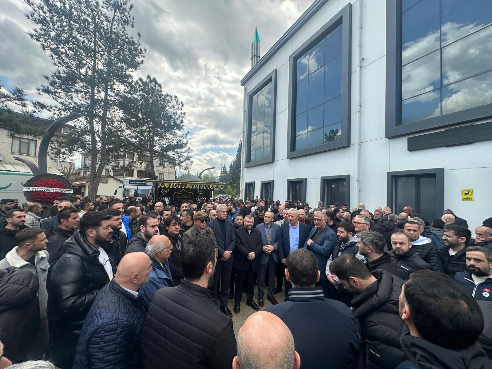 GENEL BAŞKANIMIZ ALAADDİN SARI GENÇ YAŞTA HAYATINI KAYBEDEN ÜYEMİZ SERCAN AKTAŞ’IN CENAZE TÖRENİNE KATILDI