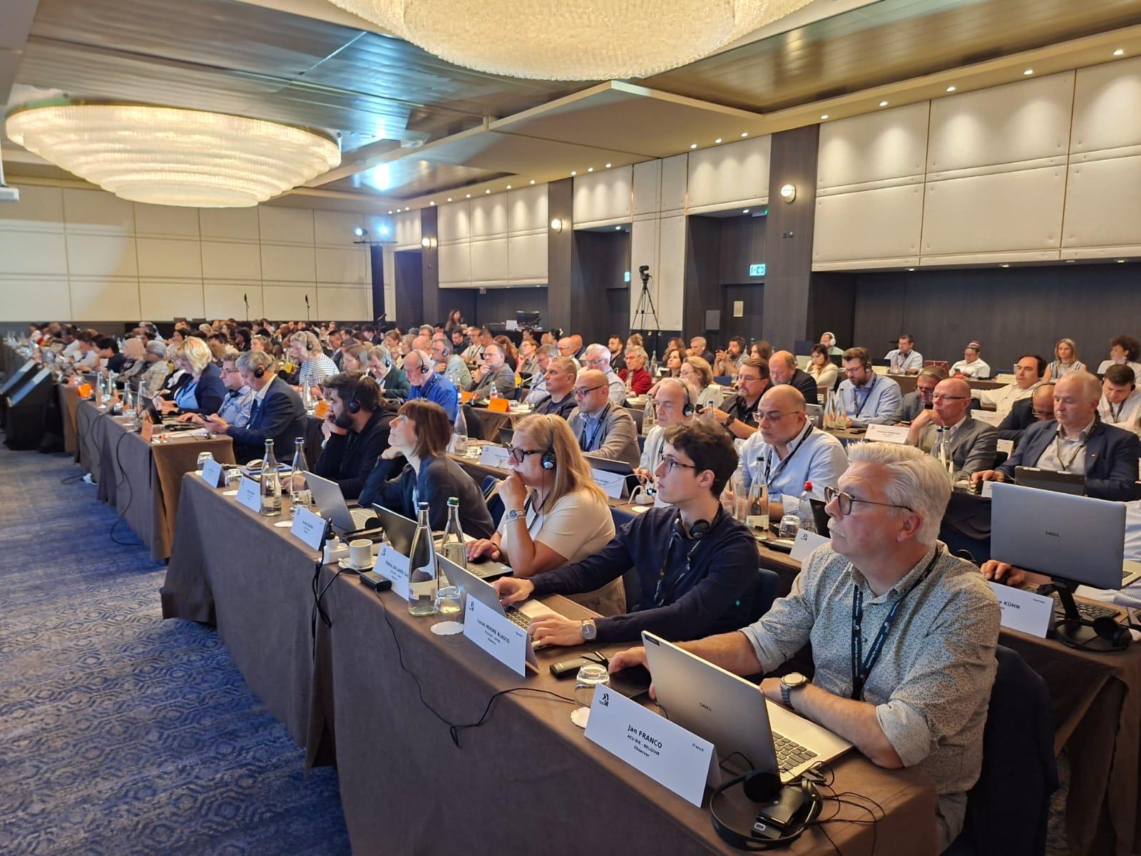 INDUSTRIALL KÜRESEL SENDİKA YÖNETİM KURULU CENEVRE'DE TOPLANDI