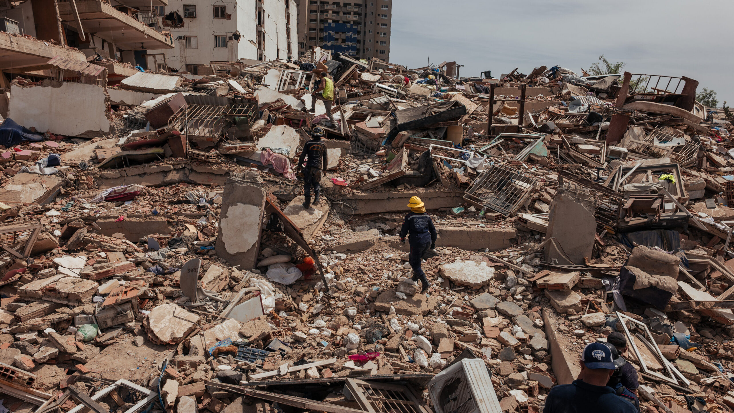 VENEZUELA’DA ÇİFTE DEPREM: EN AZ 235 ÖLÜ