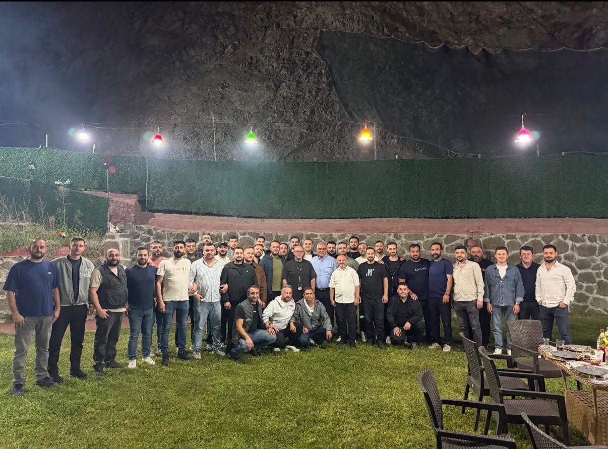 GENEL BAŞKANIMIZ ALAADDİN SARI’NIN BRİSA, GOODYEAR VE PROMETEON İŞYERİNDEKİ ÜYELERİMİZLE YEMEK BULUŞMASI